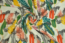Cotton jersey print - wow 56-02 gebroken wit