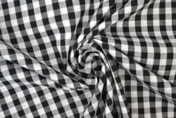 Katoen boerenbont ruiten 6.5 mm 160-13 zwart
