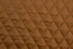 Gewatteerde voering 44 donker camel