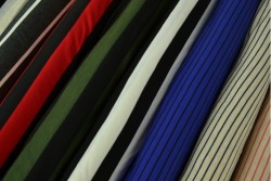 Partij viscose jersey strepen stoffen 45.000 MTR