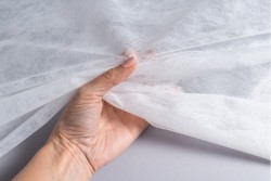 Partij Non-Woven Vlies stoffen 20.000 MTR