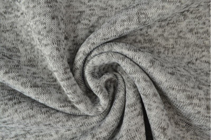 Knitted sweatshirt 02