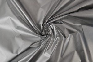 Zonwerende verduisteringsstof 01 zilver enkelzijdig