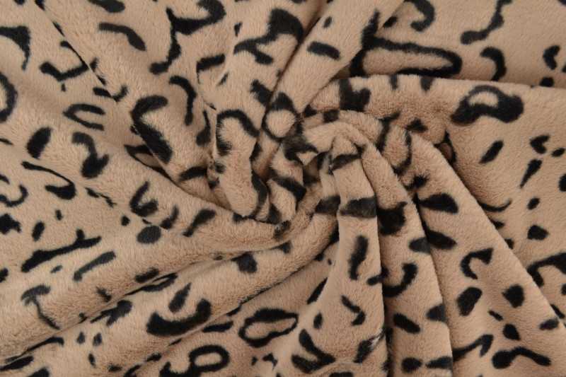 faux fur print 03-05