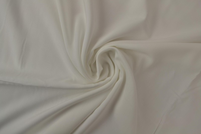 Viscose 02 gebroken wit
