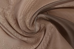 Organza 43- bruin