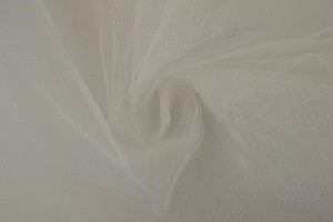 Tule 02 off-white