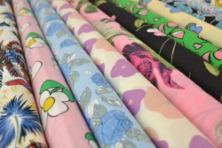 Katoen poplin prints bloemen 1/2